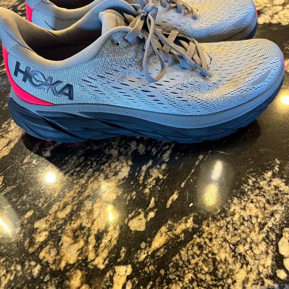 Women’s 7.5  Hoka Clifton 8  gray and bright pink  like new, worn maybe once.